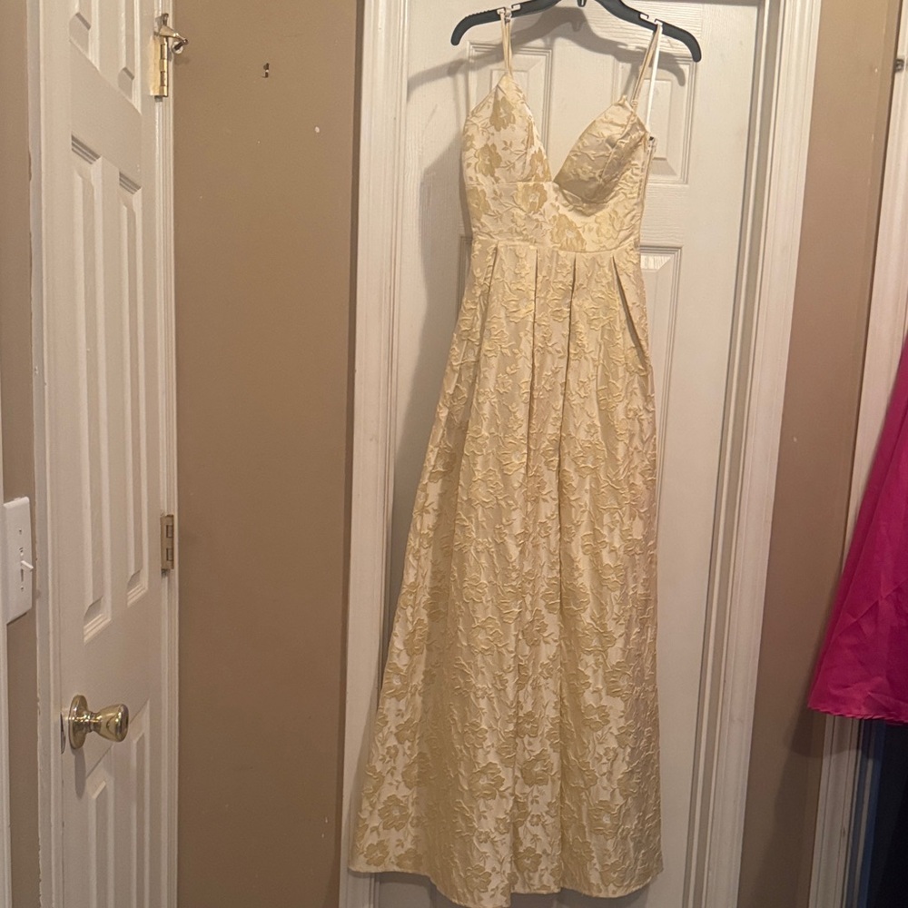 Trixxi Cream Floral Maxi Dress